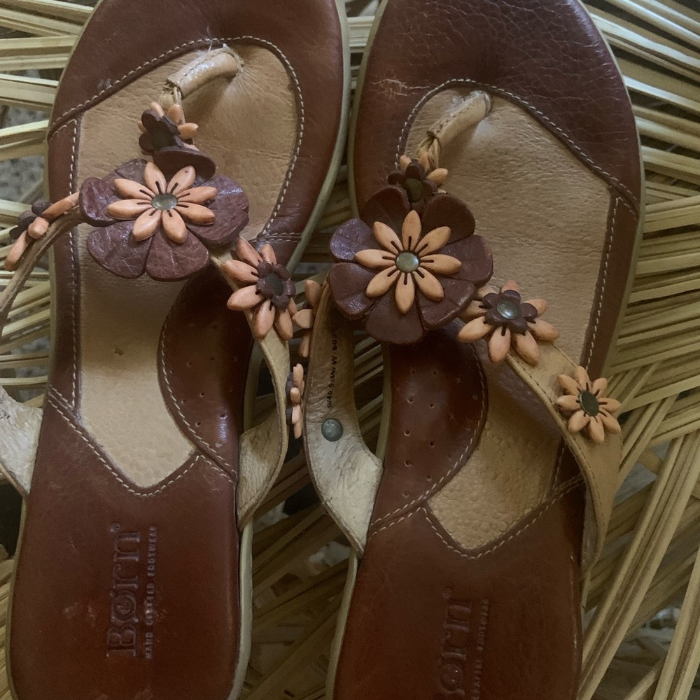 🤍🤎BROWN BORN FLOWER SANDALS🤎🤍